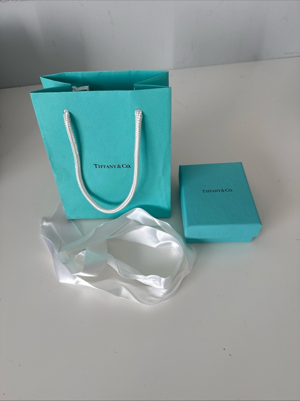 Tiffany Gift Bag 5 x 6, Box 3 x 3.75 & White Ribbon